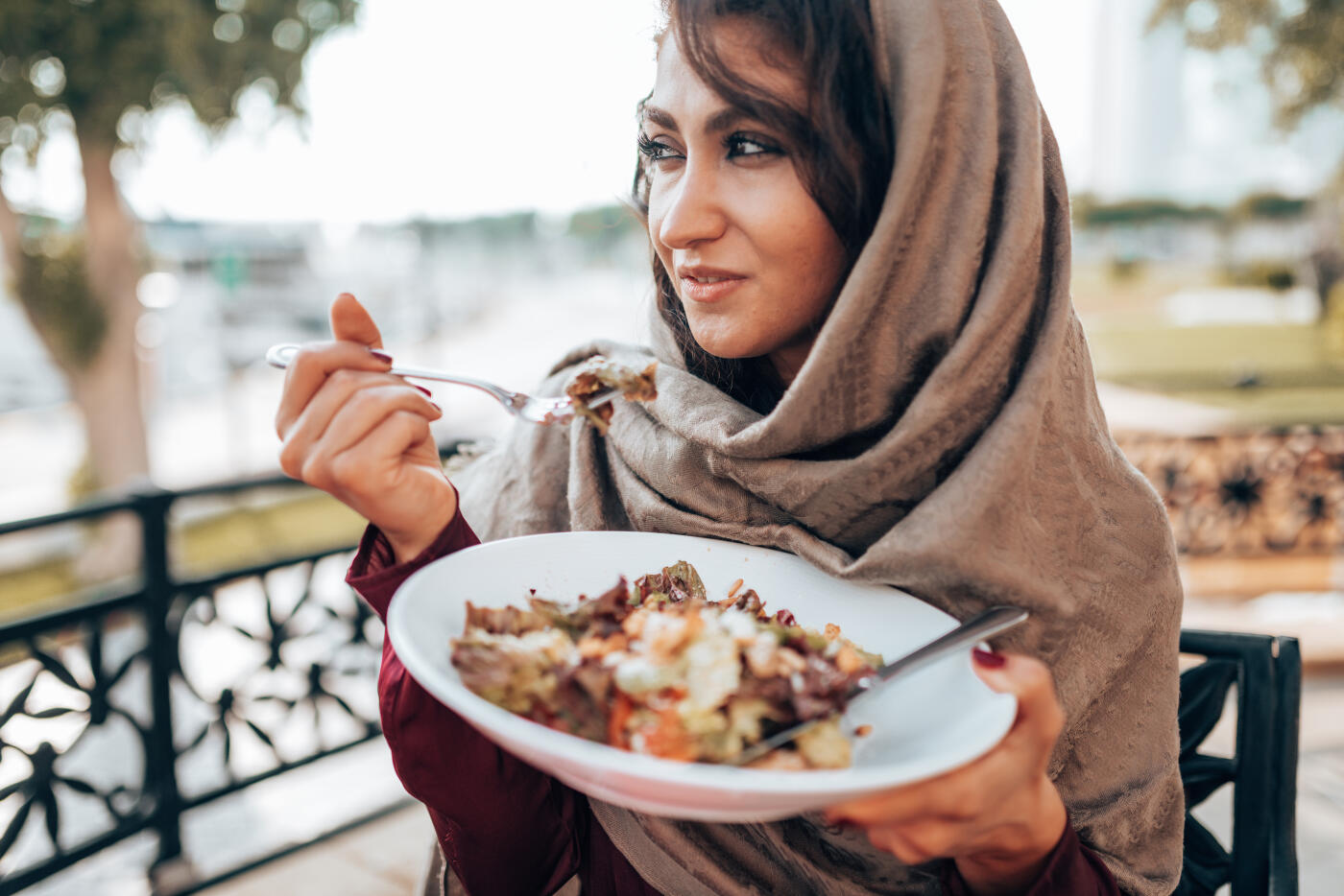 arab woman at the restaurant