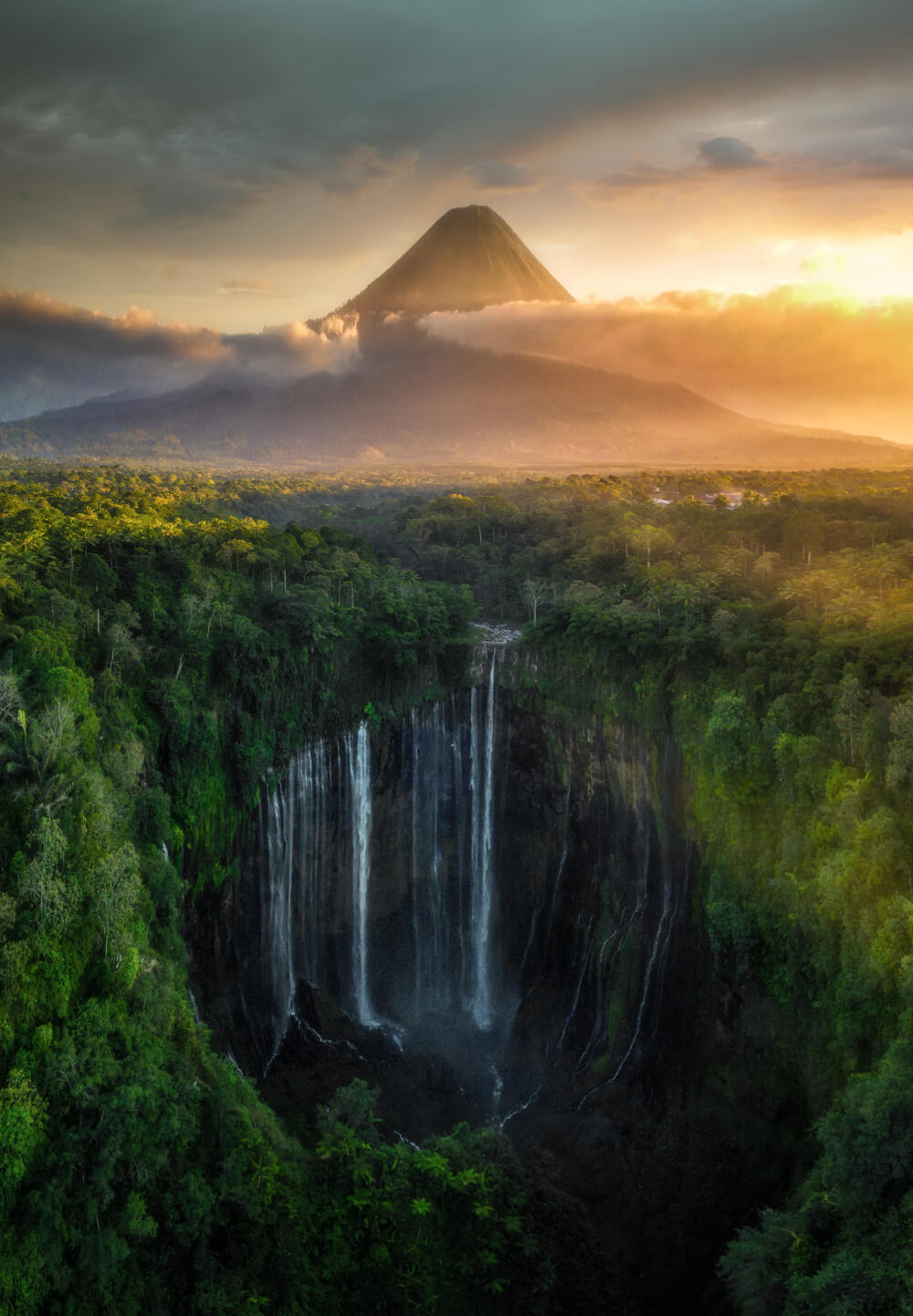 Tumpak Sewu Waterfall ,Lumajang, Jawa, Indonesia. Beautiful natural scenery.